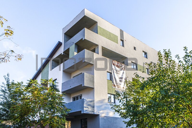 Militari- Margelelor 3 Camere, 87 mp, decomandat, 2 balcoane, zona de case,